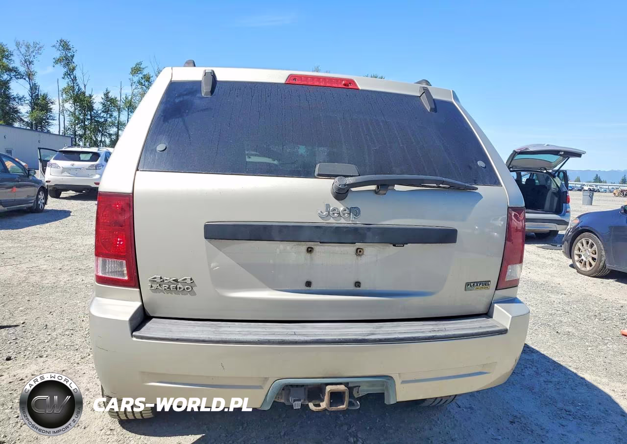 2007 Jeep Grand Cherokee Laredo VIN:1J8HR48P37C585675 - 6