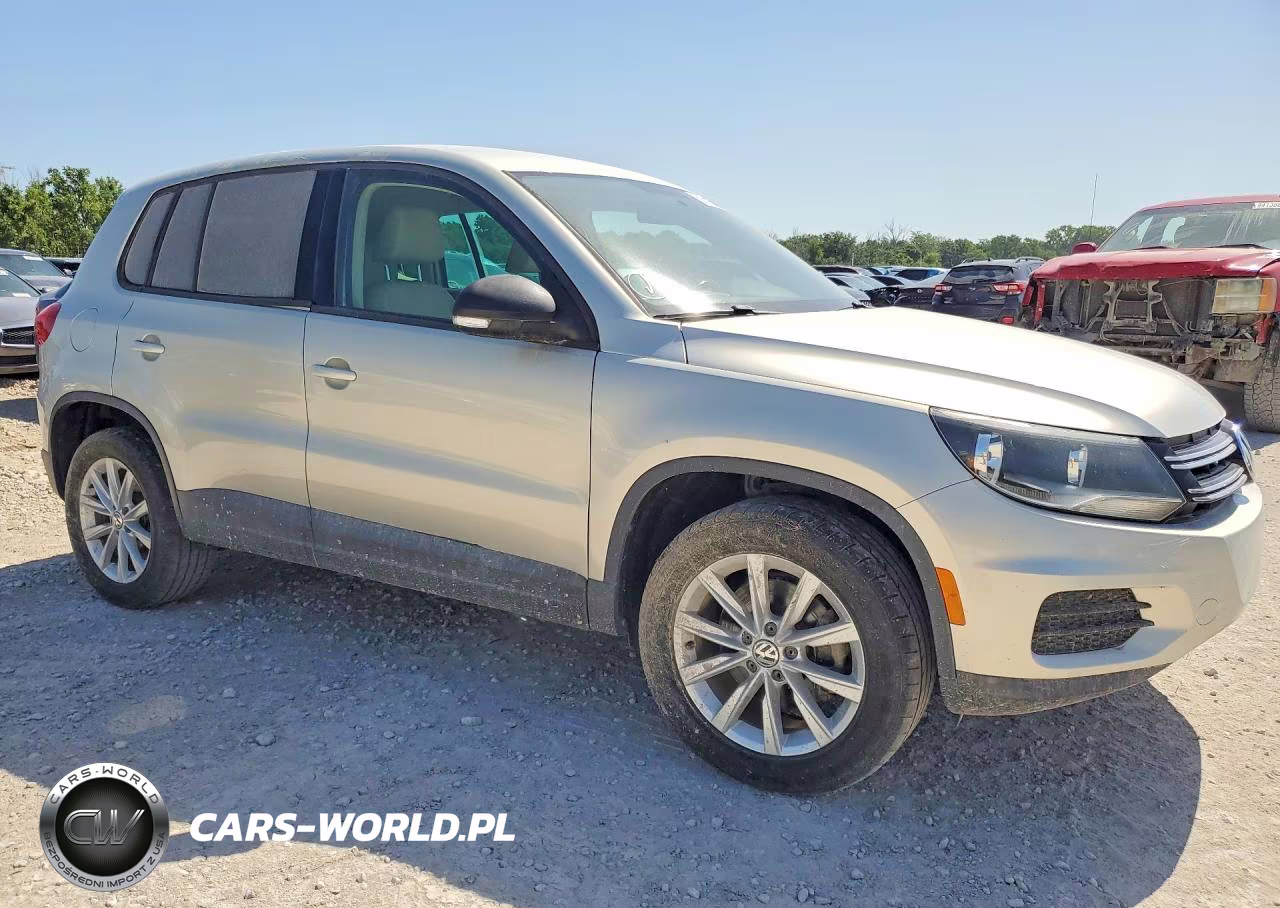 2014 Volkswagen Tiguan S VIN:WVGBV3AX6EW543750 - 4