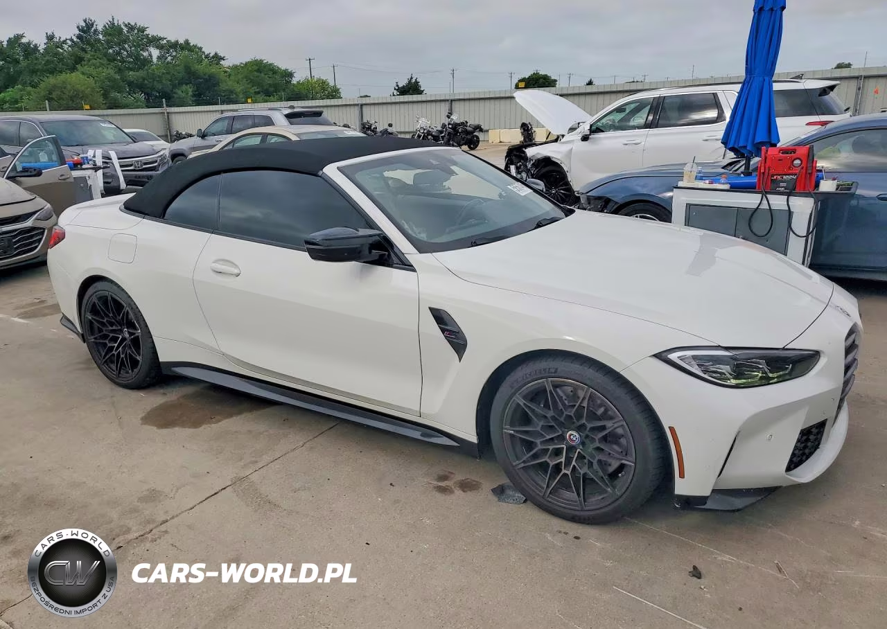 2023 BMW M4 Competition VIN:WBS33BA05PCL64740 - 4