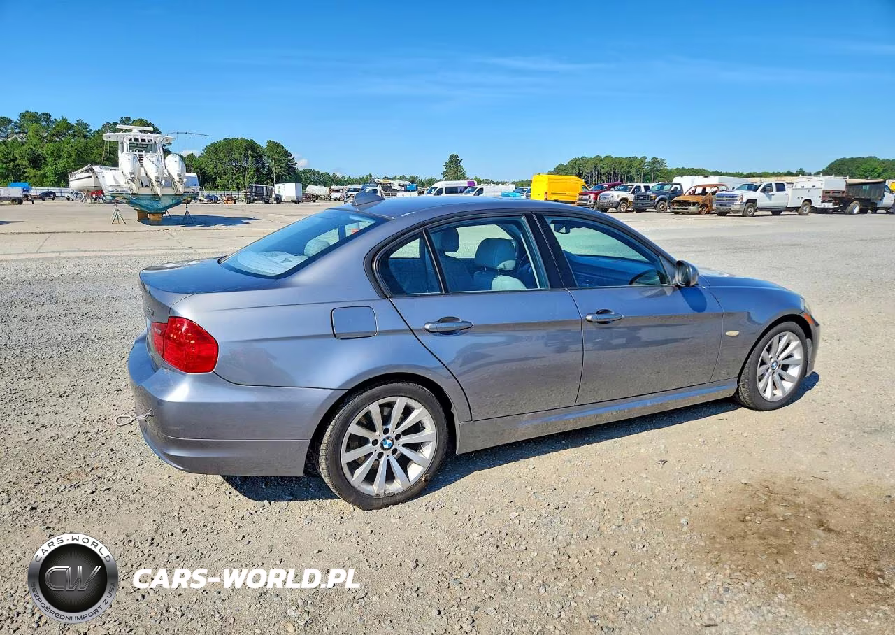 2009 BMW 328 I VIN:WBAPH77549NM46392 - 3