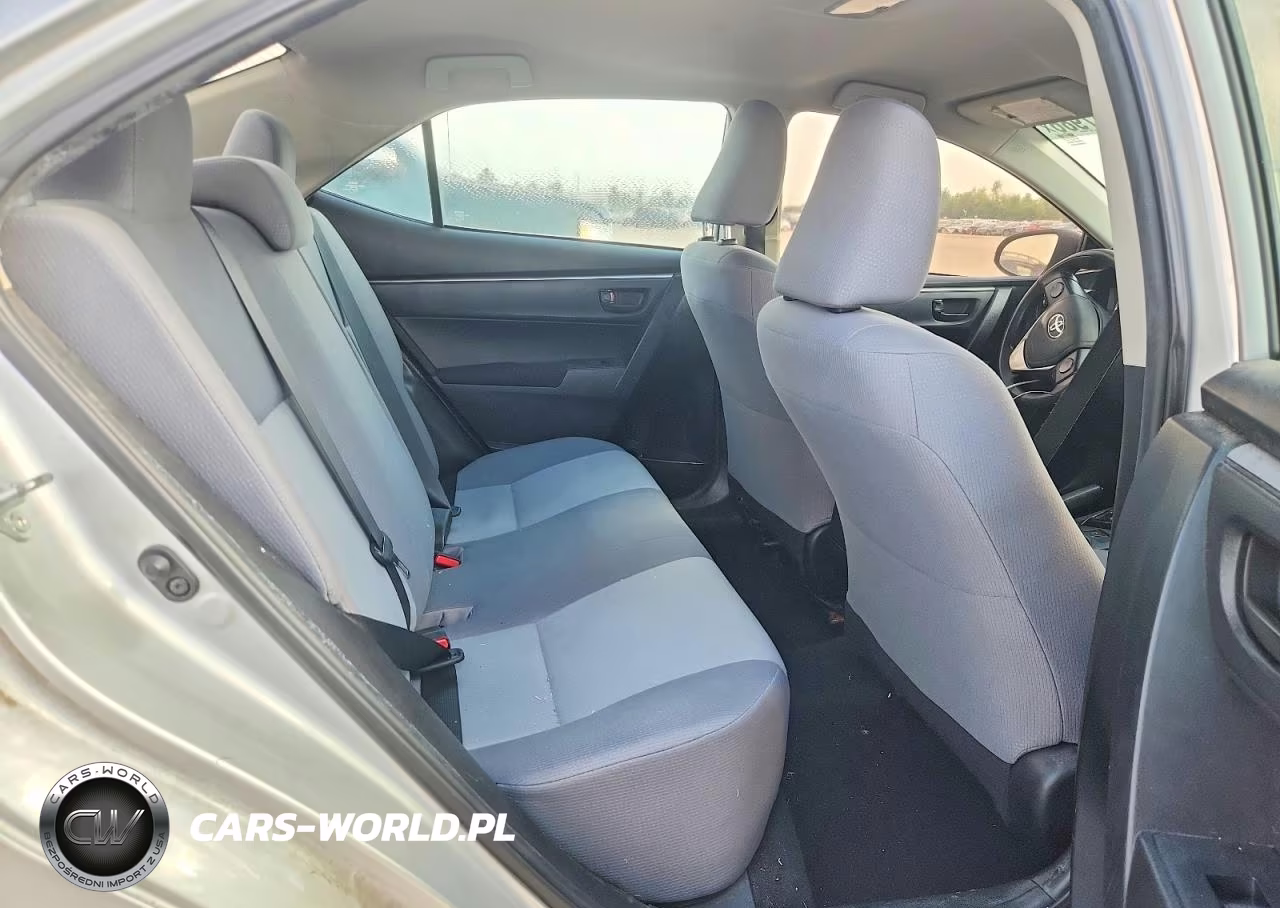 2015 Toyota Corolla L VIN:5YFBURHE4FP249059 - 10