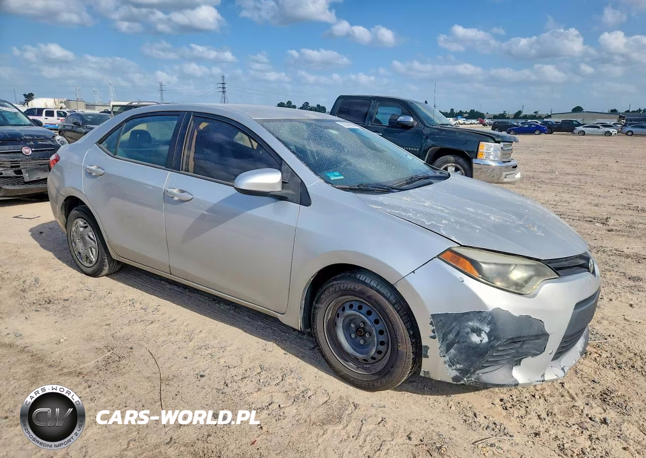 2015 Toyota Corolla L VIN:5YFBURHE4FP249059 - 4