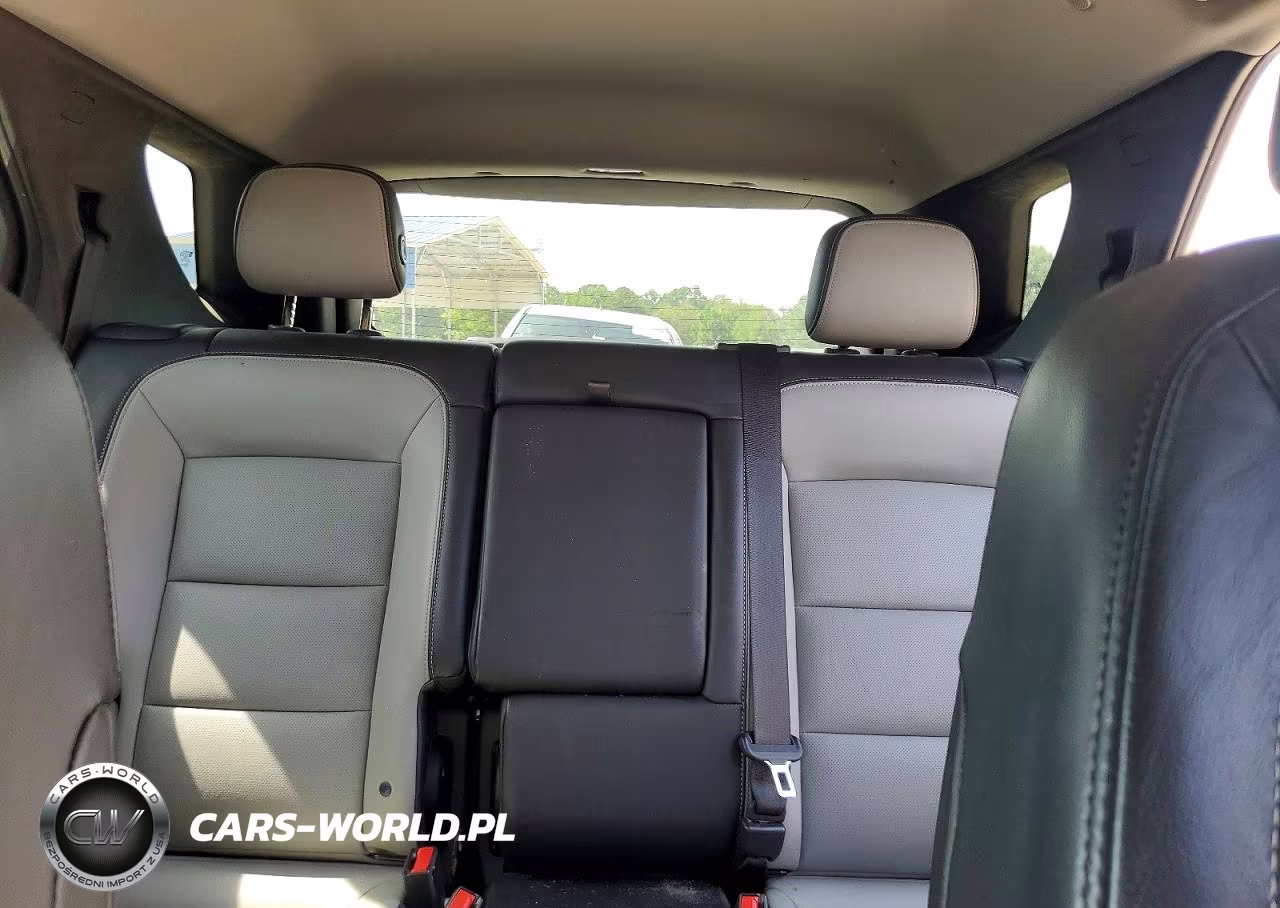 2019 Chevrolet Equinox Premier VIN:2GNAXPEX2K6232292 - 10