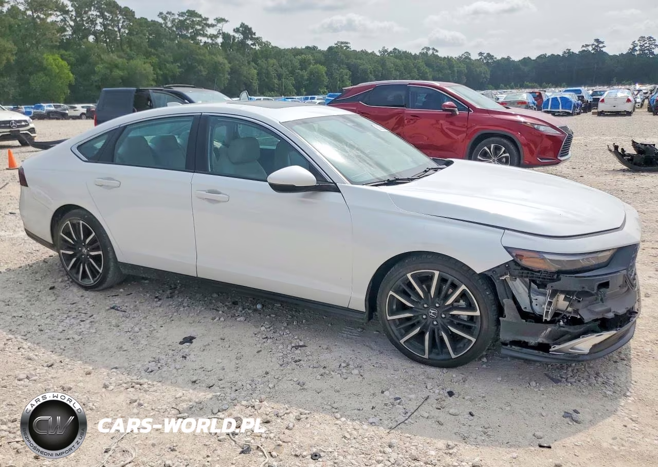 2023 Honda Accord Touring Hybrid VIN:1HGCY2F8XPA035763 - 4