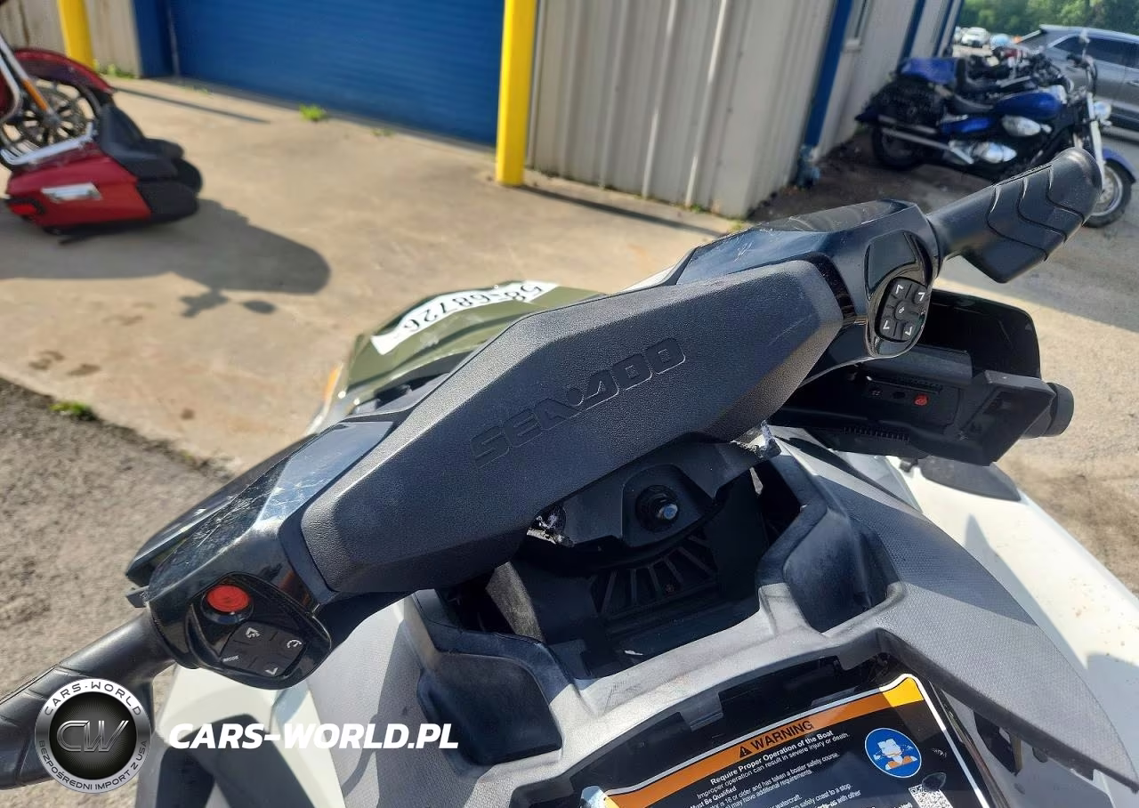 2020 Sea-Doo Boat VIN:YDV32406L920 - 8