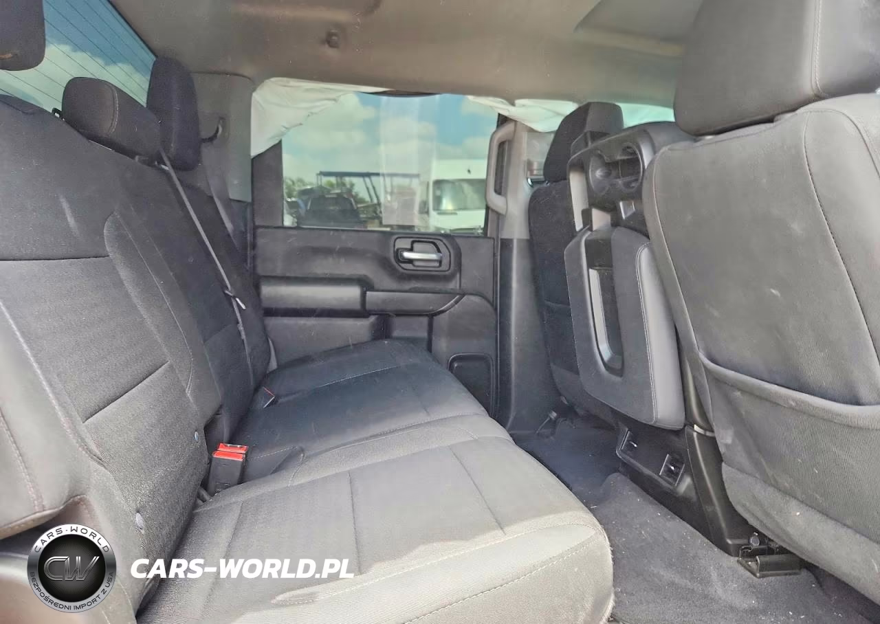 2024 Chevrolet Silverado K2500 Custom VIN:1GC4YMEY2RF113295 - 10