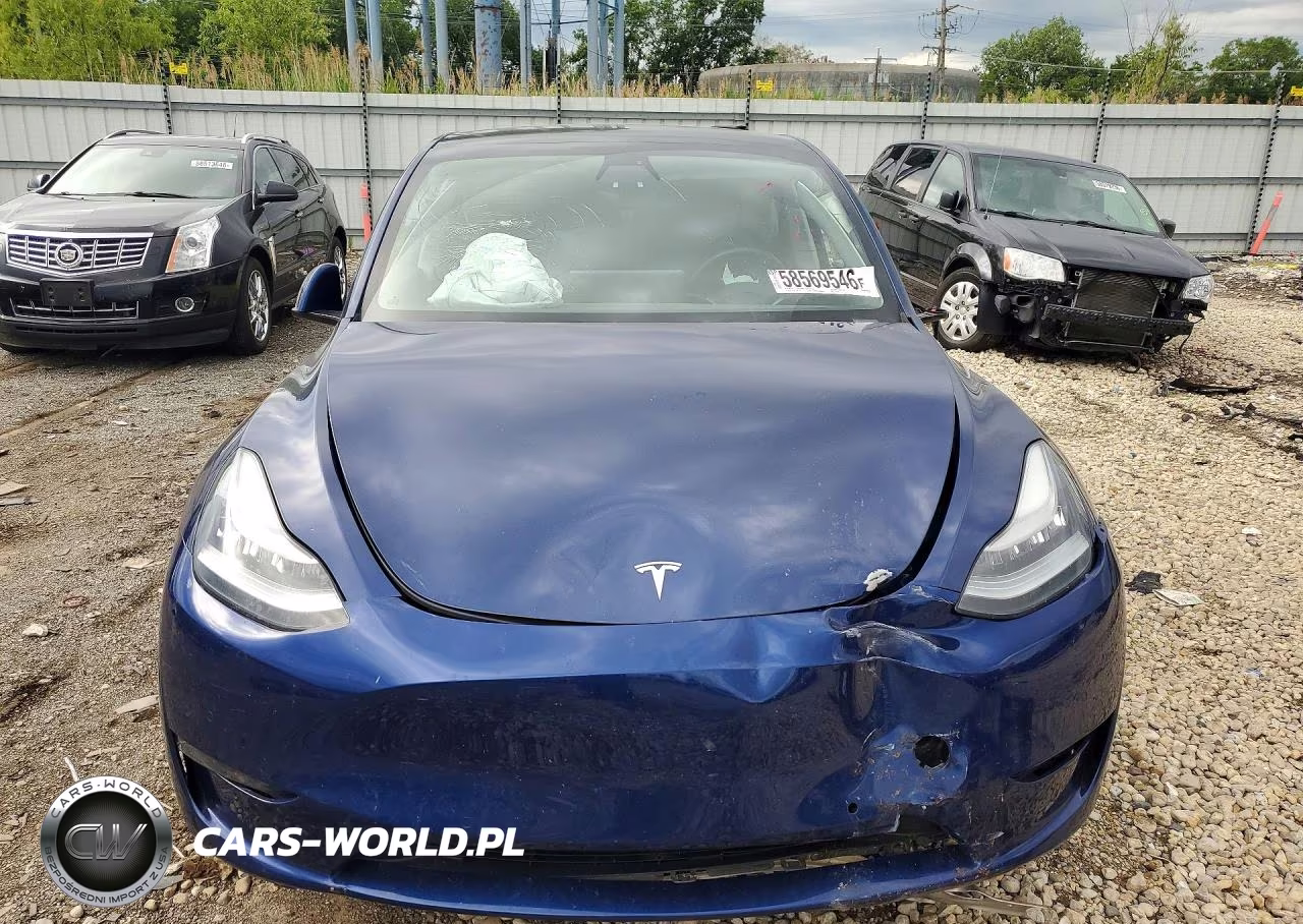2021 Tesla Model Y VIN:5YJYGAEE0MF113141 - 5