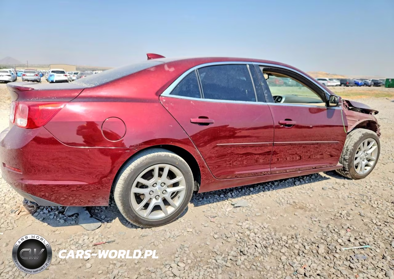 2015 Chevrolet Malibu 1Lt VIN:1G11C5SL2FF302341 - 3