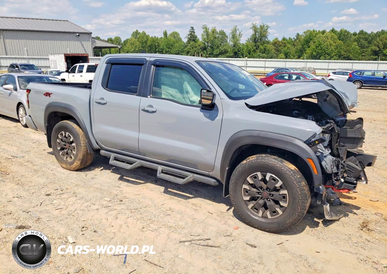 2023 Nissan Frontier Pro-4X VIN:1N6ED1EKXPN611884 - 4