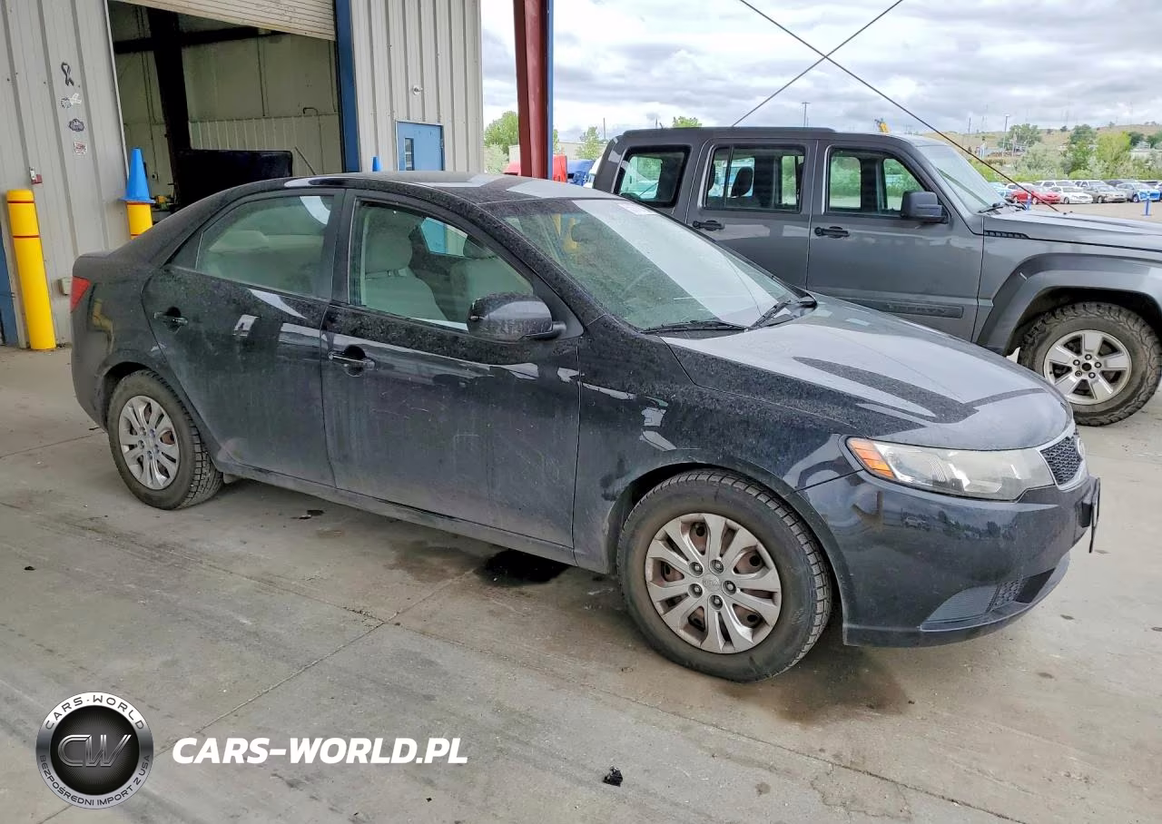 2012 Kia Forte Lx VIN:KNAFT4A2XC5527668 - 4