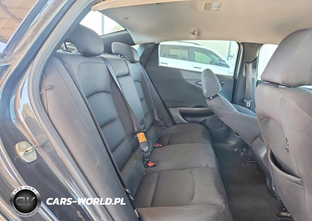 2018 Chevrolet Malibu Ls VIN:1G1ZB5STXJF203099 - 10