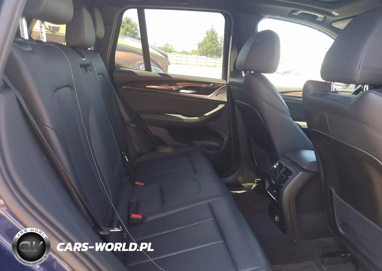 2018 BMW X3 xDrive30I VIN:5UXTR9C5XJLC69364 - 11