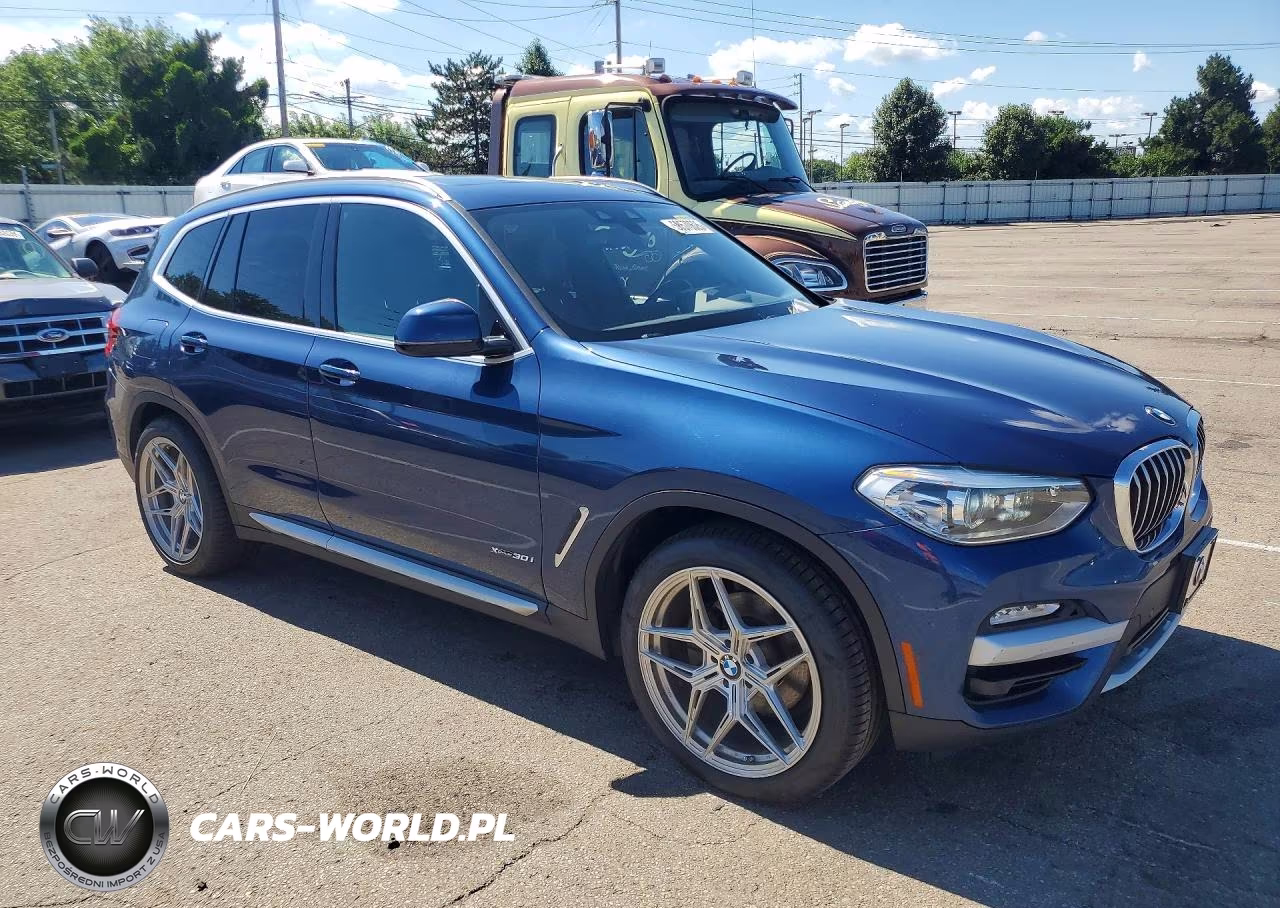 2018 BMW X3 xDrive30I VIN:5UXTR9C5XJLC69364 - 4