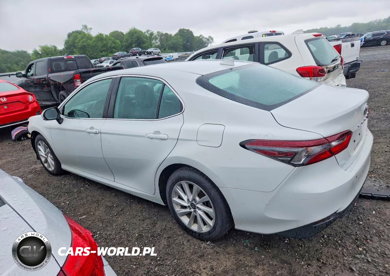 2022 Toyota Camry Le VIN:4T1C11BKXNU055257 - 2