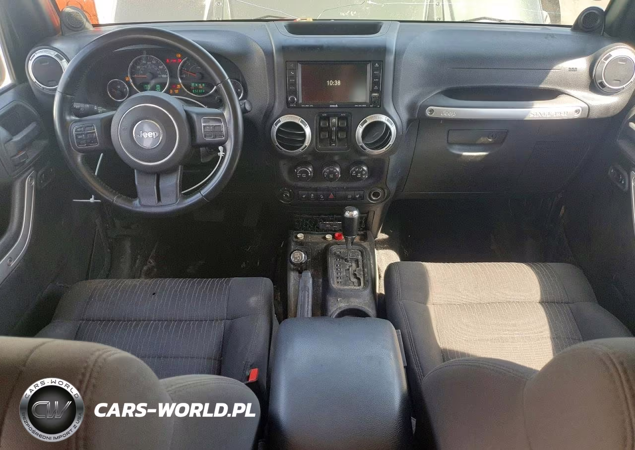 2011 Jeep Wrangler Unlimited Rubicon VIN:1J4HA6H15BL583001 - 8