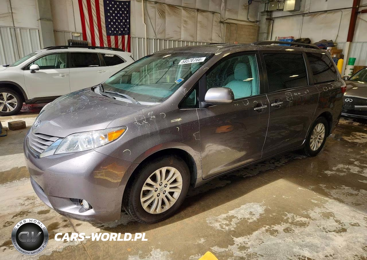 2017 Toyota Sienna Xle 8-Passenger