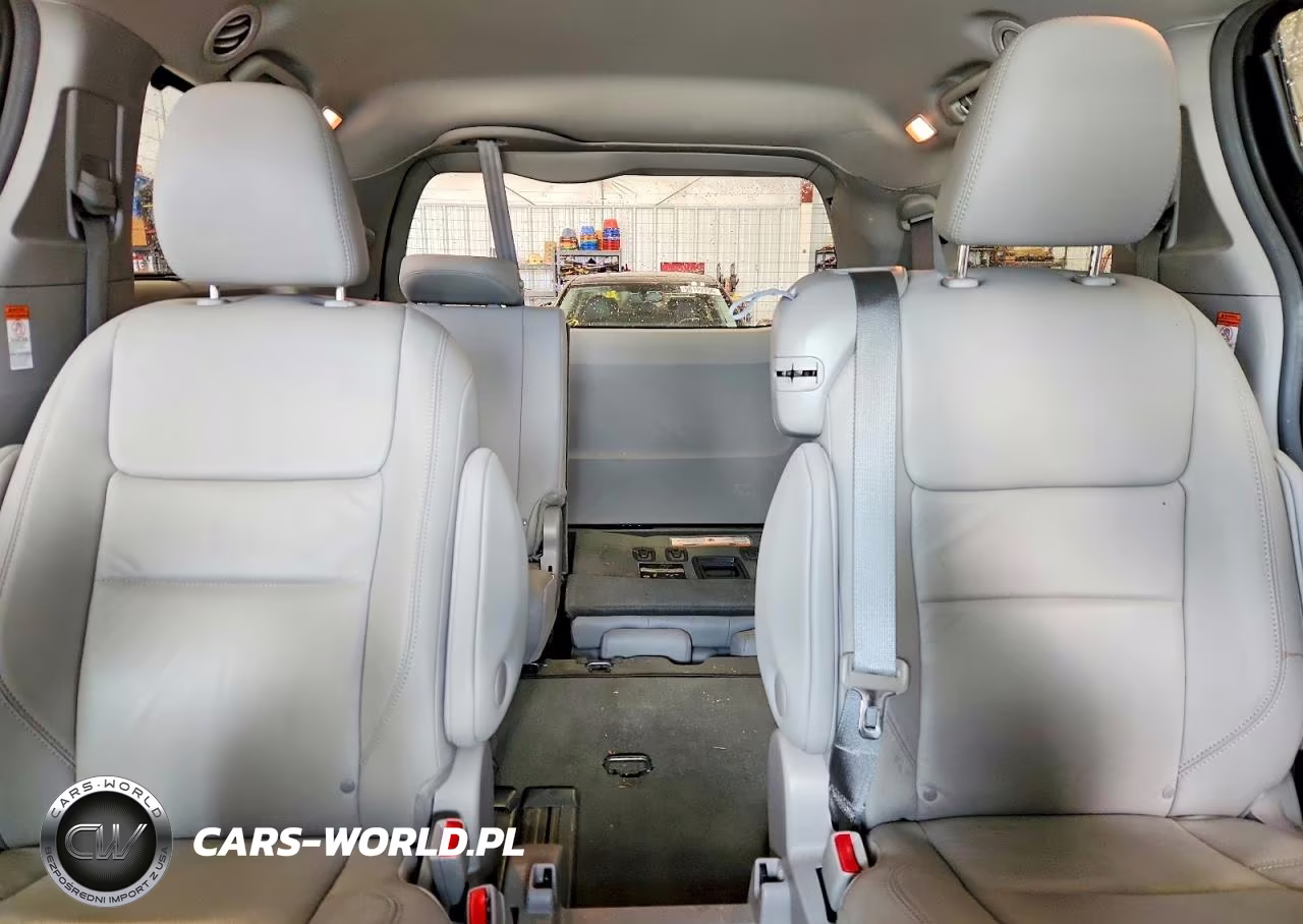 2017 Toyota Sienna Xle 8-Passenger VIN:5TDYZ3DC7HS872442 - 10