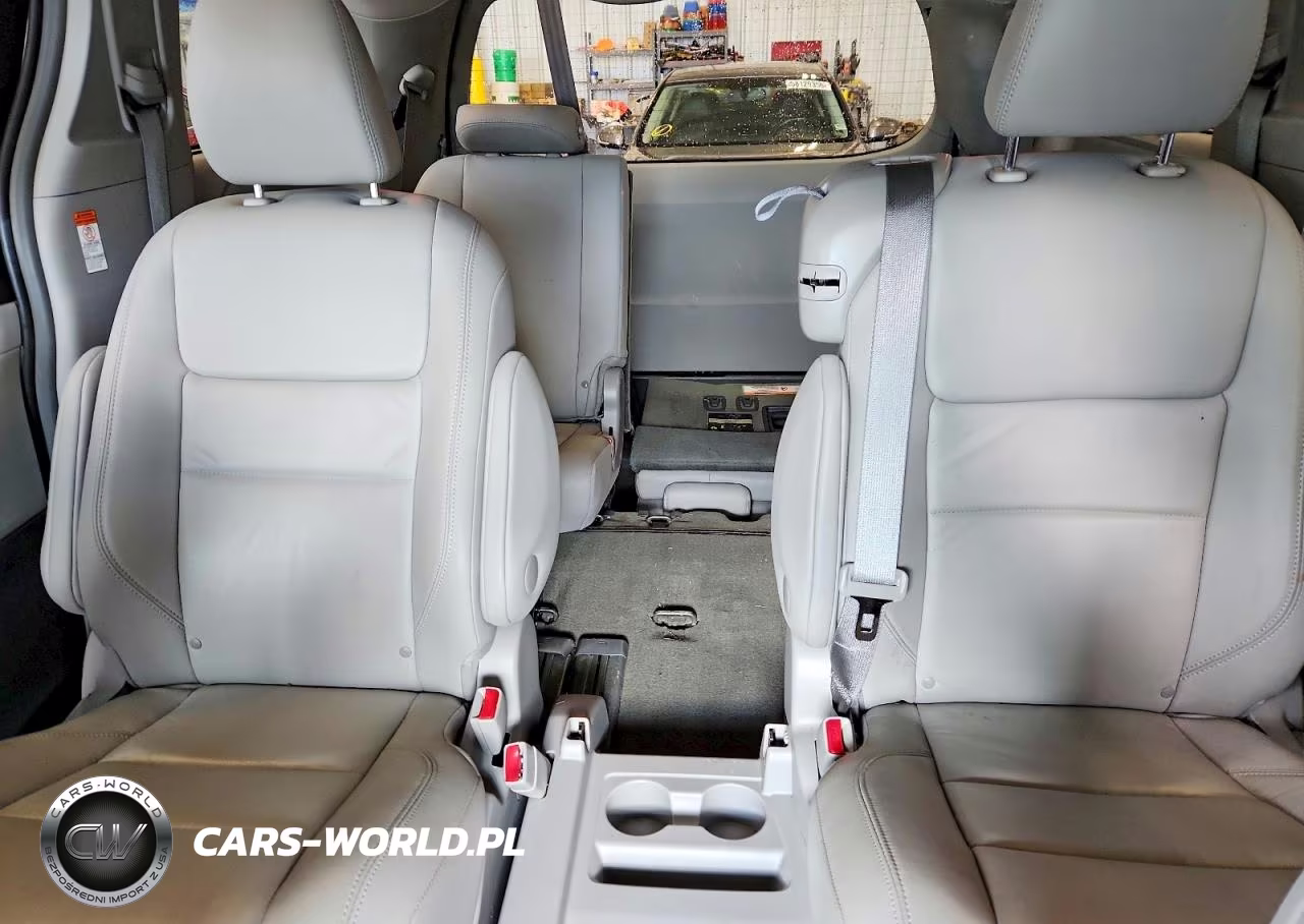 2017 Toyota Sienna Xle 8-Passenger VIN:5TDYZ3DC7HS872442 - 11