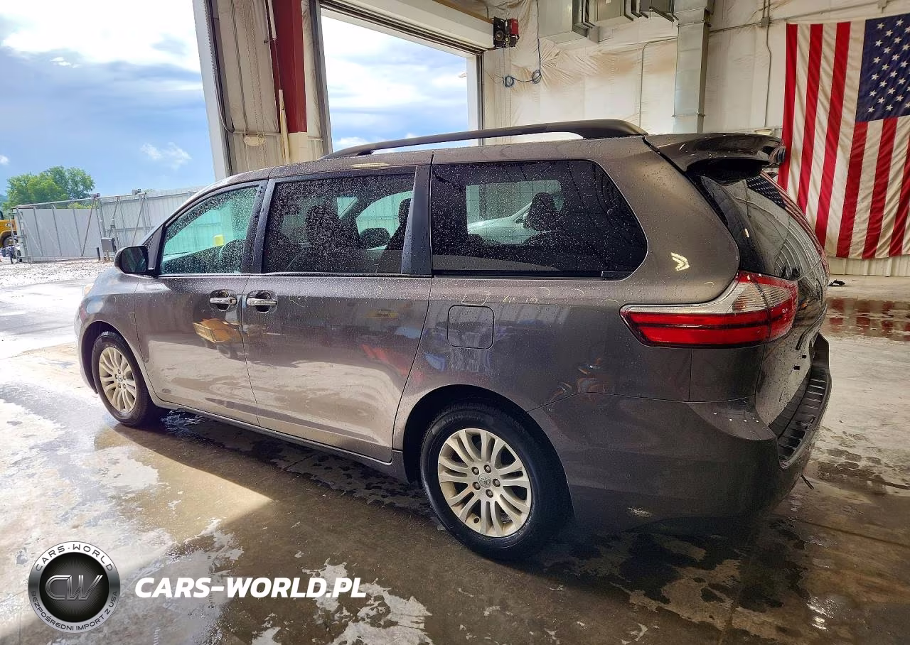 2017 Toyota Sienna Xle 8-Passenger VIN:5TDYZ3DC7HS872442 - 2