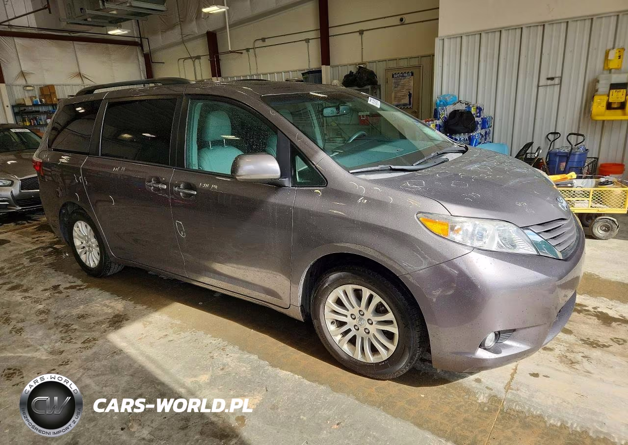 2017 Toyota Sienna Xle 8-Passenger VIN:5TDYZ3DC7HS872442 - 4