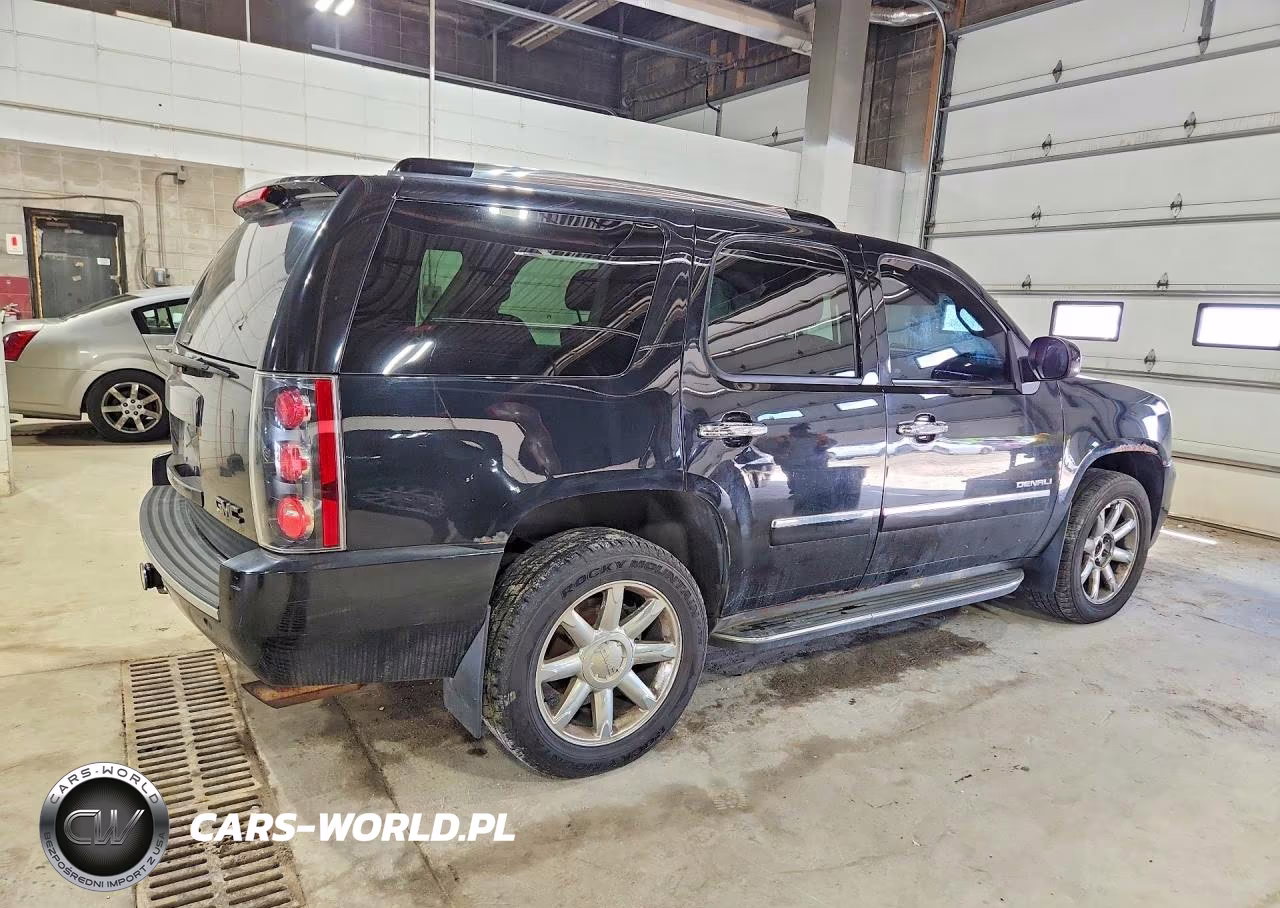 2010 GMC Yukon Denali VIN:1GKUKEEFXAR208720 - 3
