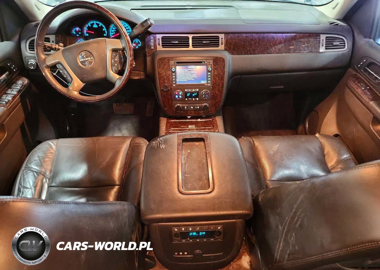 2010 GMC Yukon Denali VIN:1GKUKEEFXAR208720 - 8