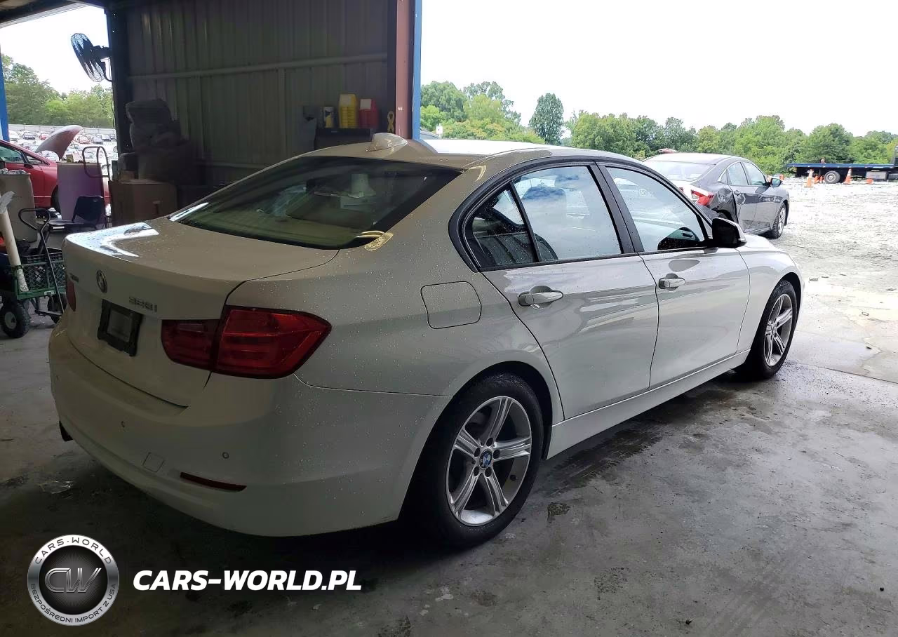 2014 BMW 328 Xi VIN:WBA3B3C58EJ977353 - 3