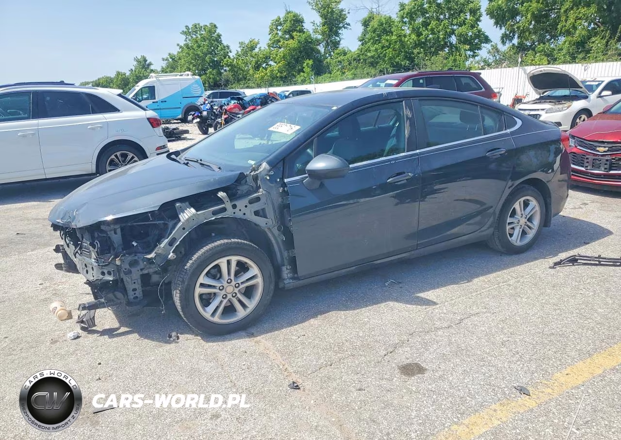2018 Chevrolet Cruze Lt – zdjęcie 1 z 12
