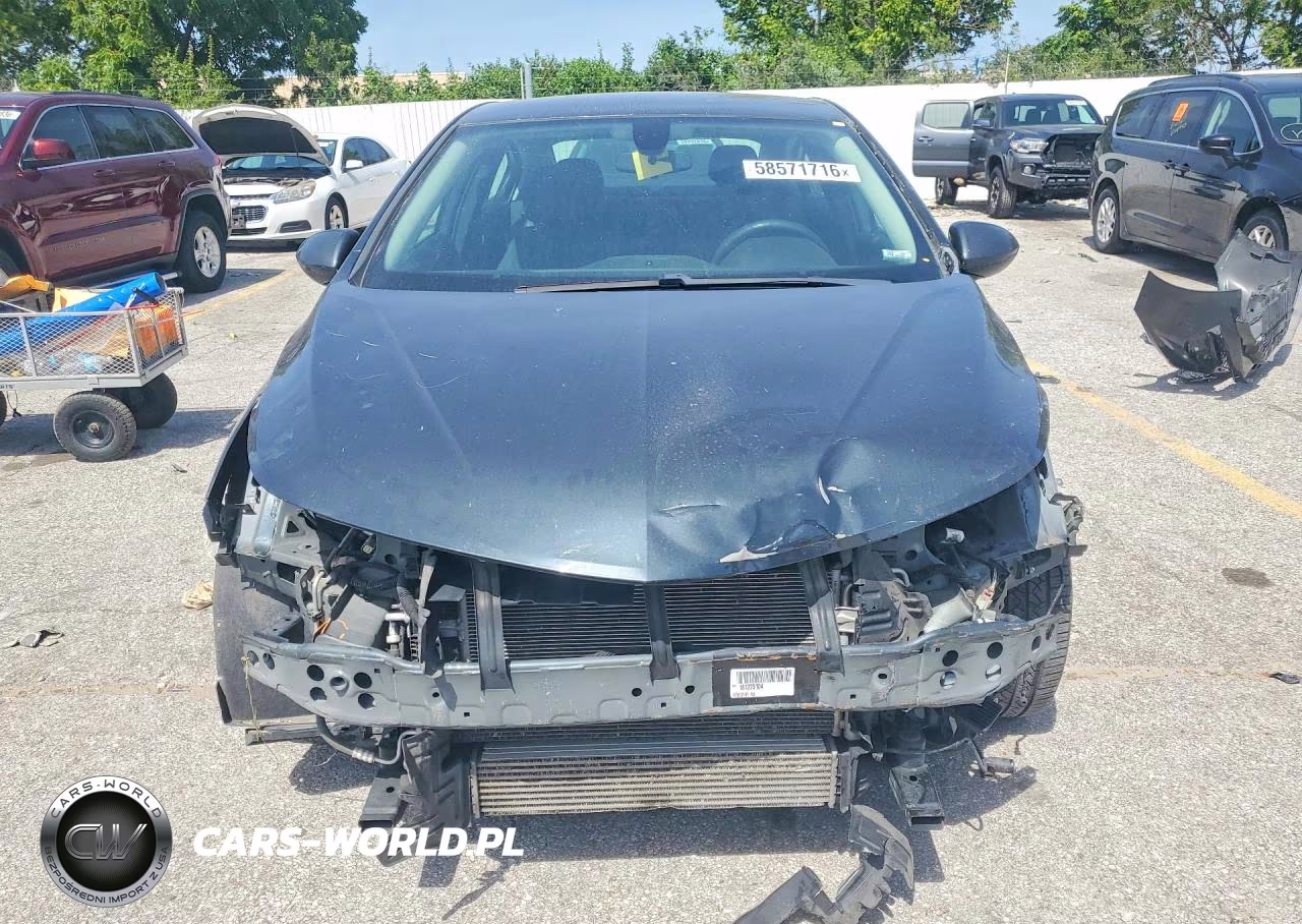2018 Chevrolet Cruze Lt VIN:1G1BE5SM8J7224867 - 5