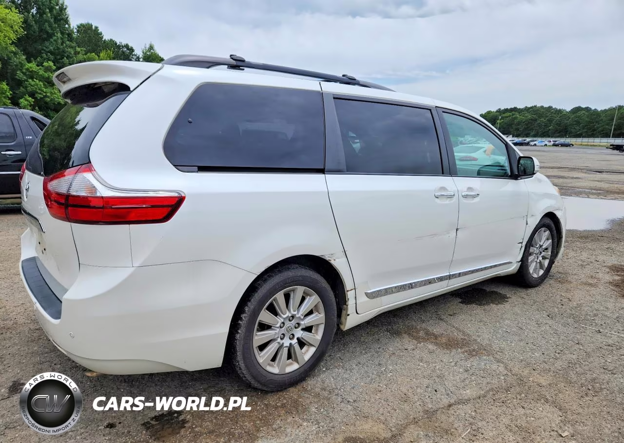 2015 Toyota Sienna Limited Premium 7-Passenger VIN:5TDYK3DCXFS533160 - 3