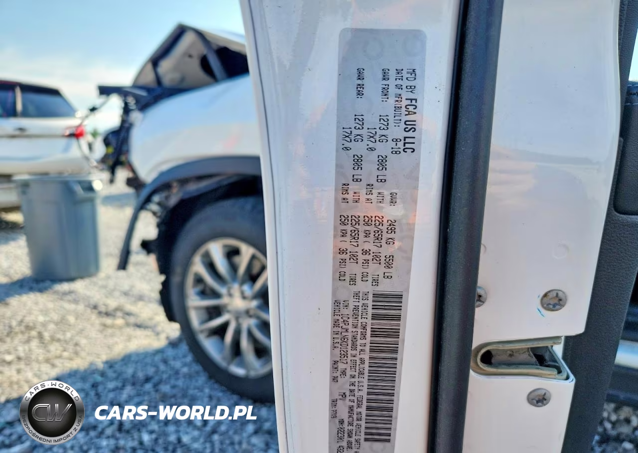 2019 Jeep Cherokee Latitude Plus VIN:1C4PJMLN6KD123517 - 14