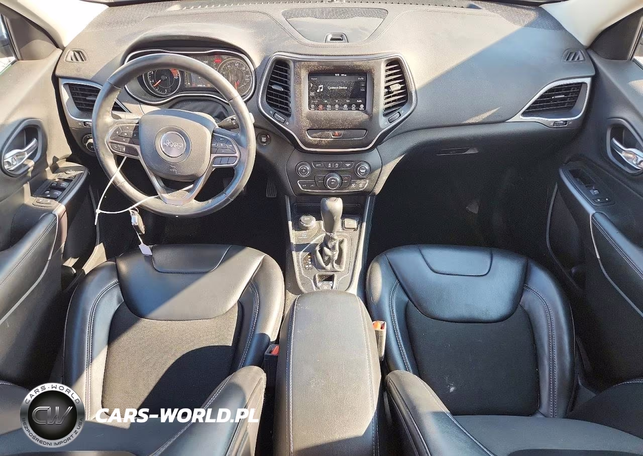 2019 Jeep Cherokee Latitude Plus VIN:1C4PJMLN6KD123517 - 8