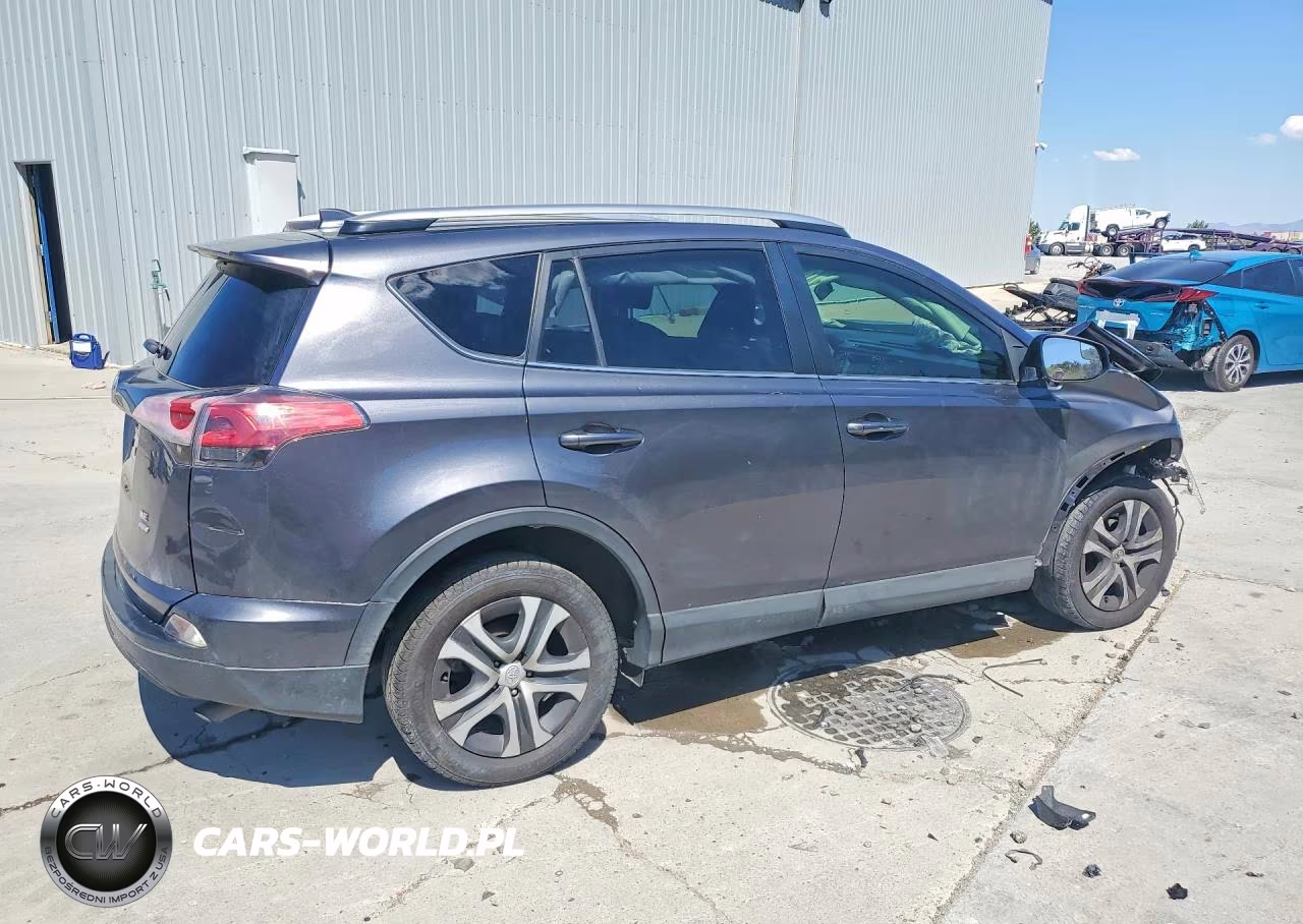 2018 Toyota Rav4 Le VIN:JTMBFREV6JJ254209 - 3
