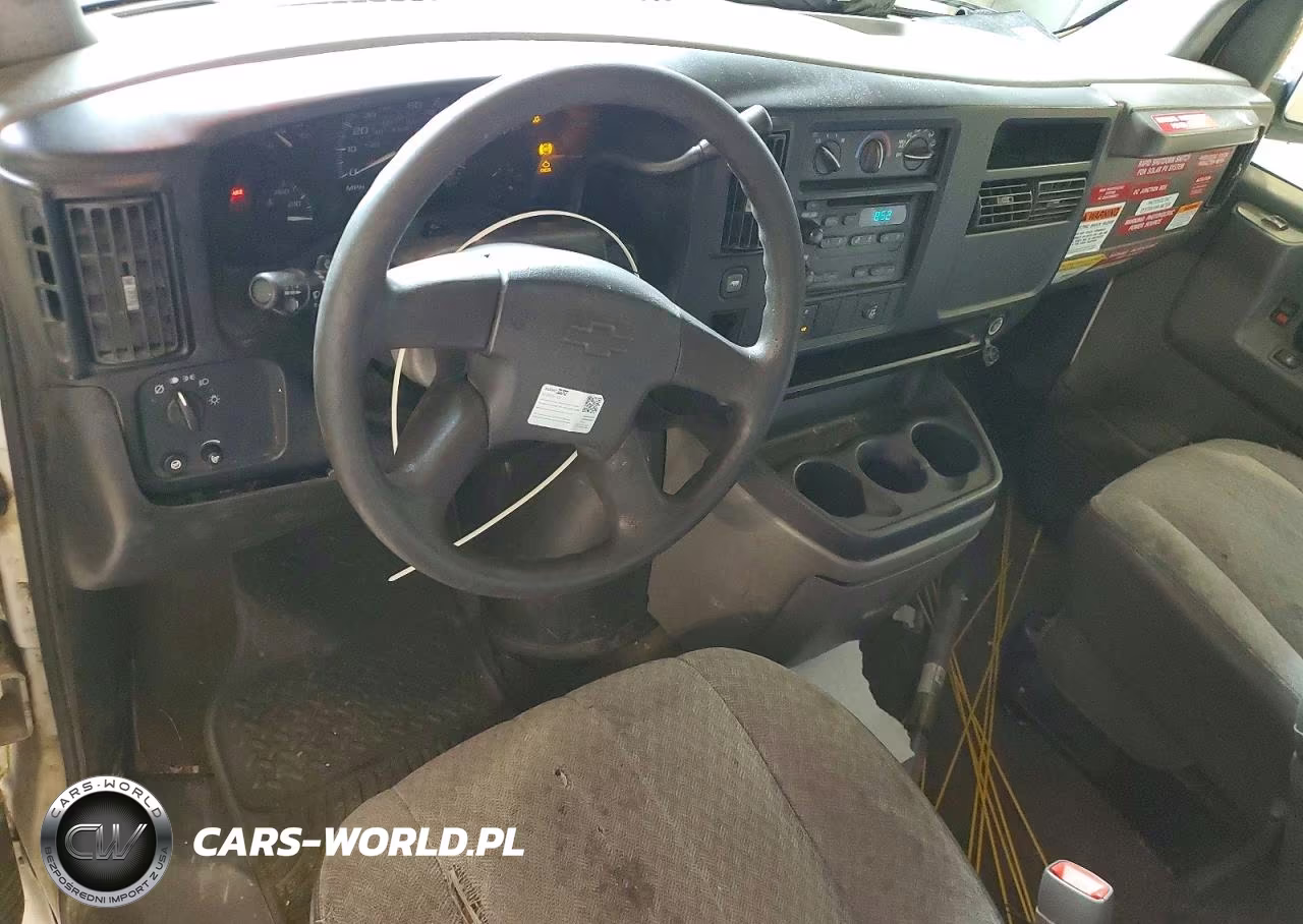 2007 Chevrolet Express G3500 VIN:1GAHG39U071128466 - 8