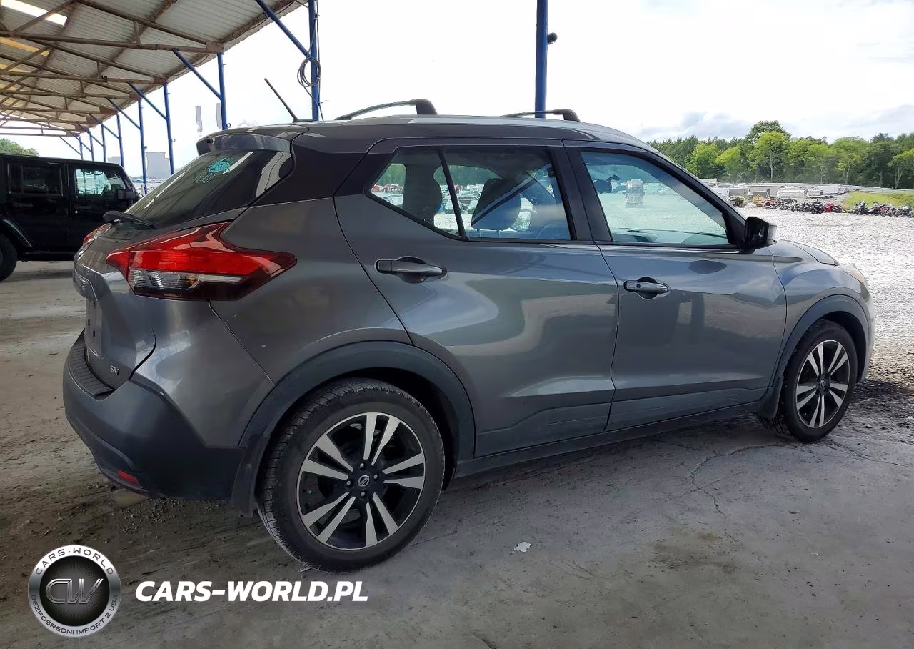 2018 Nissan Kicks Sv VIN:3N1CP5CU0JL538564 - 3