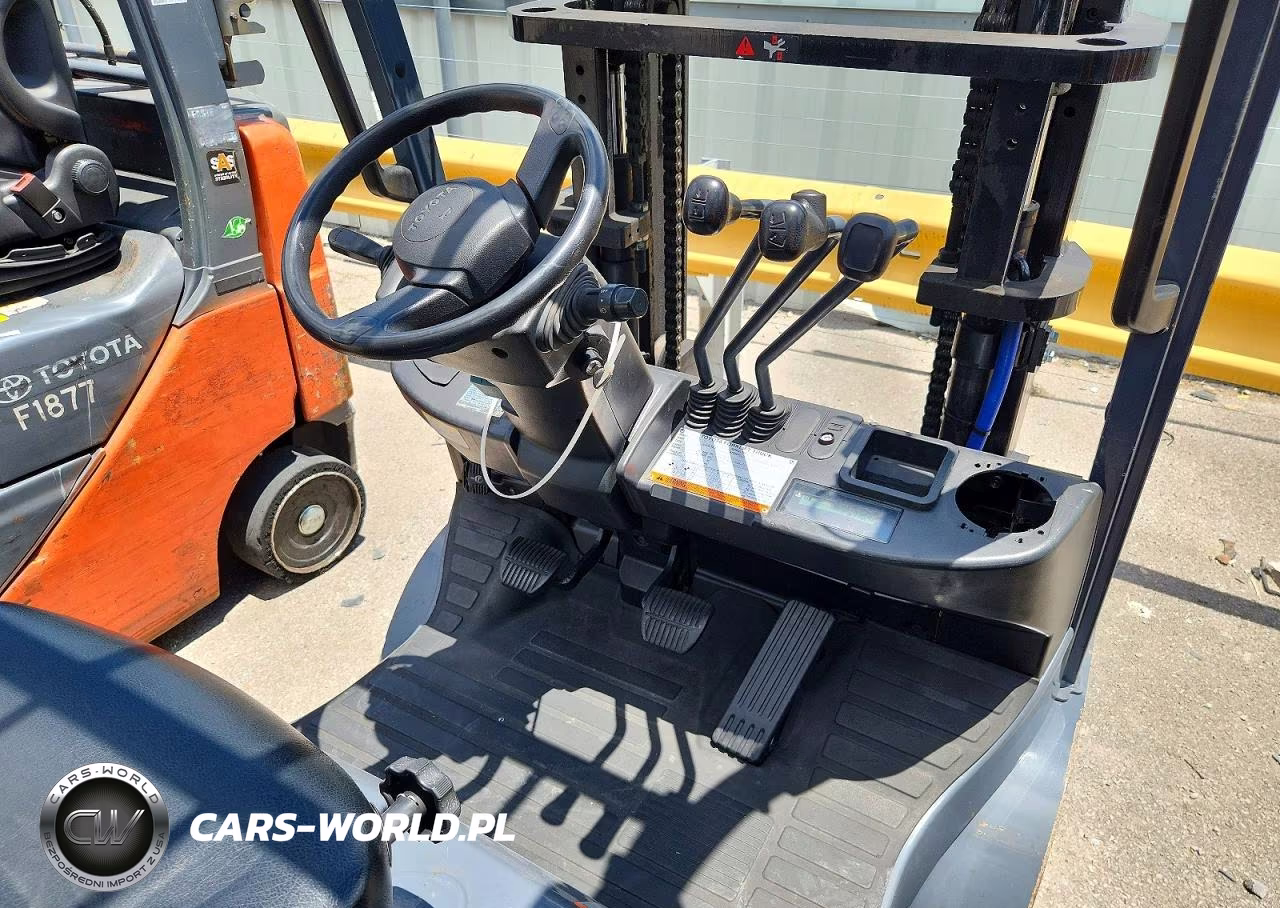 2016 Toyota Forklift VIN:76810 - 5