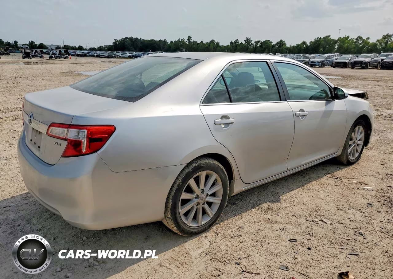 2012 Toyota Camry Xle VIN:4T4BF1FK3CR255424 - 3