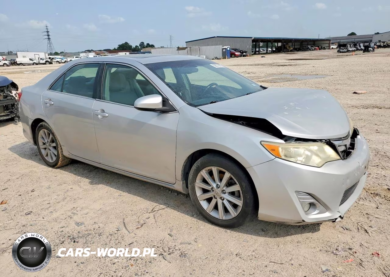 2012 Toyota Camry Xle VIN:4T4BF1FK3CR255424 - 4