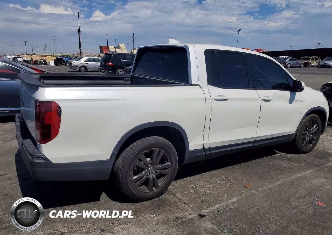 2019 Honda Ridgeline Sport VIN:5FPYK2F1XKB008577 - 3