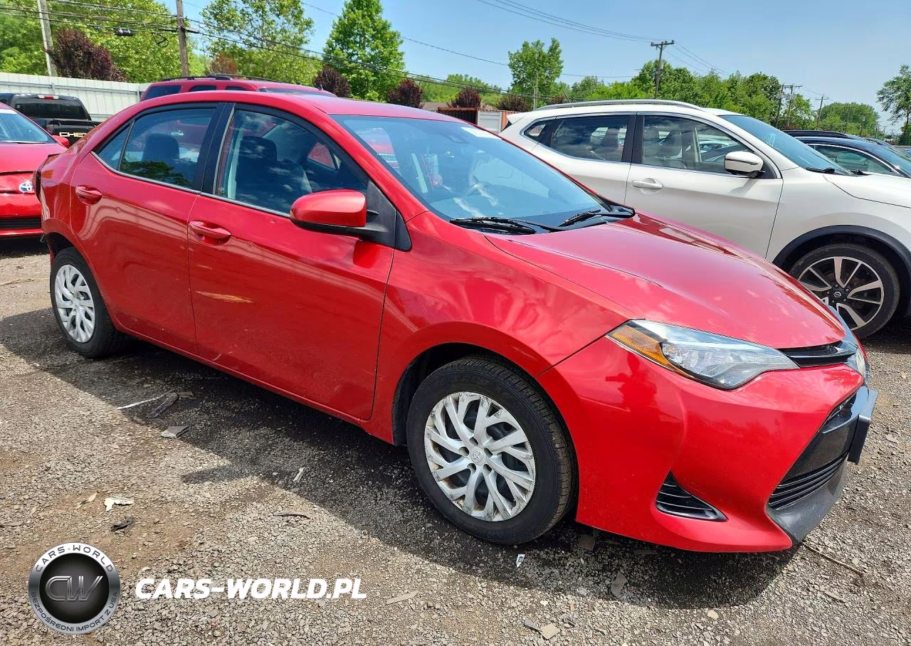 2017 Toyota Corolla Le VIN:5YFBURHE2HP637717 - 4