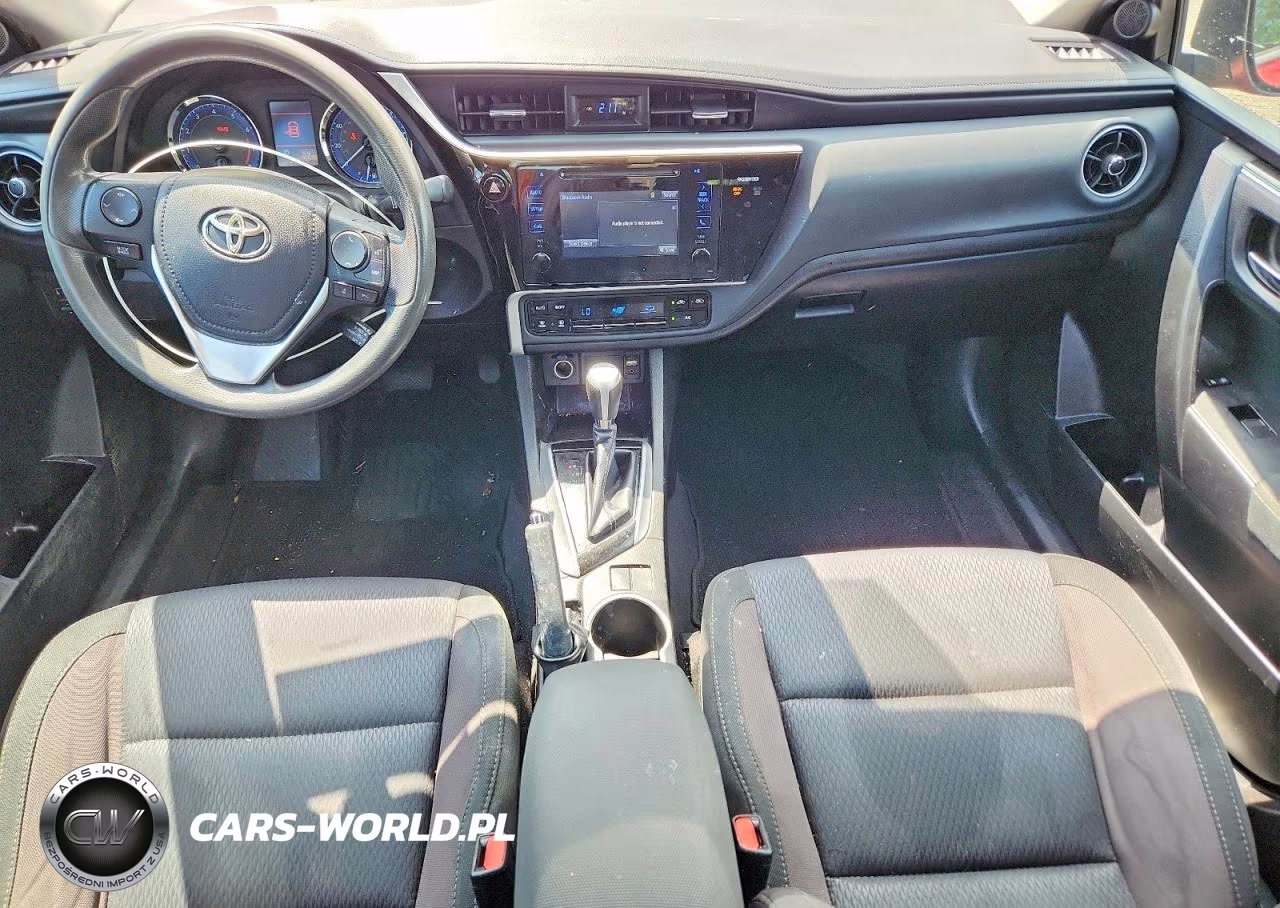 2017 Toyota Corolla Le VIN:5YFBURHE2HP637717 - 8