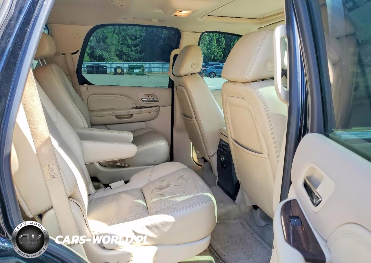 2007 Cadillac Escalade Luxury VIN:1GYFK63817R129941 - 11