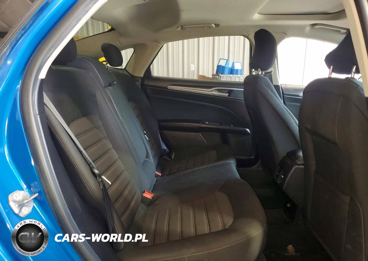 2019 Ford Fusion Se VIN:3FA6P0HD2KR249437 - 10