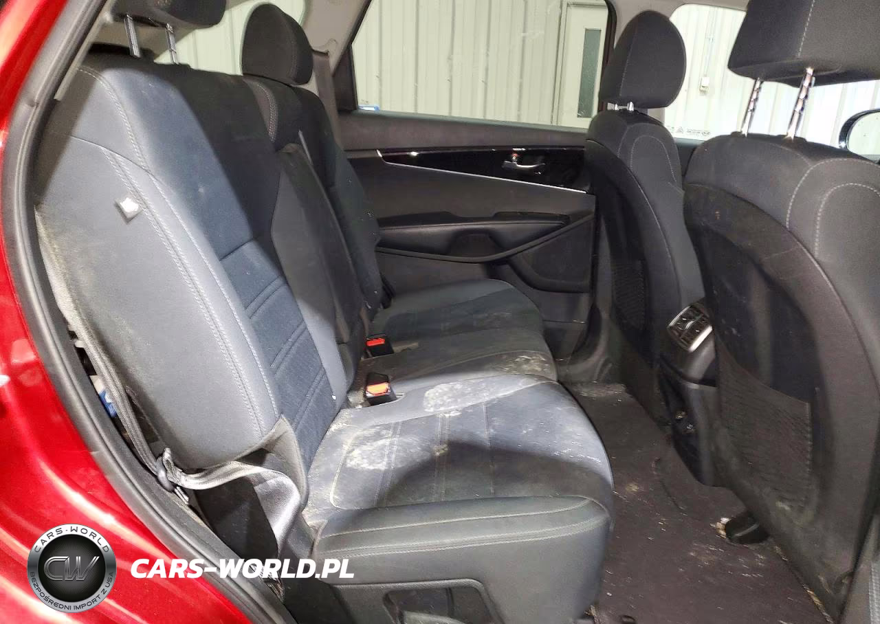 2019 Kia Sorento Lx V6 VIN:5XYPGDA57KG576824 - 11