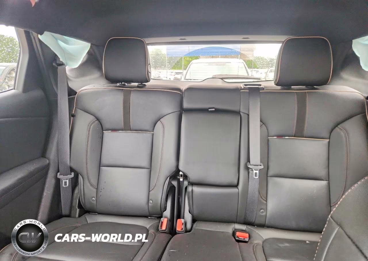 2019 Chevrolet Blazer Premier VIN:3GNKBFRS6KS589746 - 10