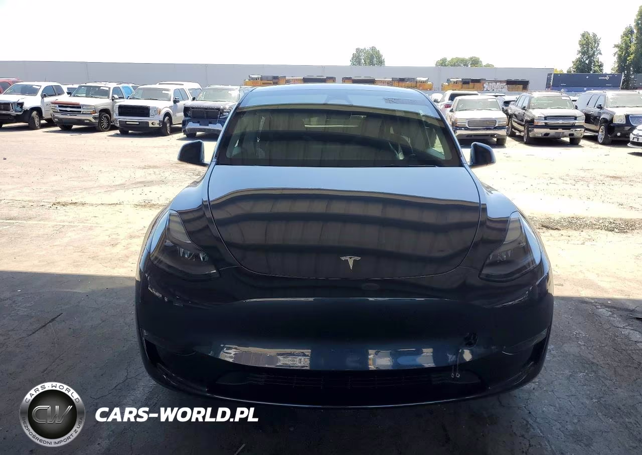 2024 Tesla Model Y VIN:7SAYGDEDXRF057938 - 5