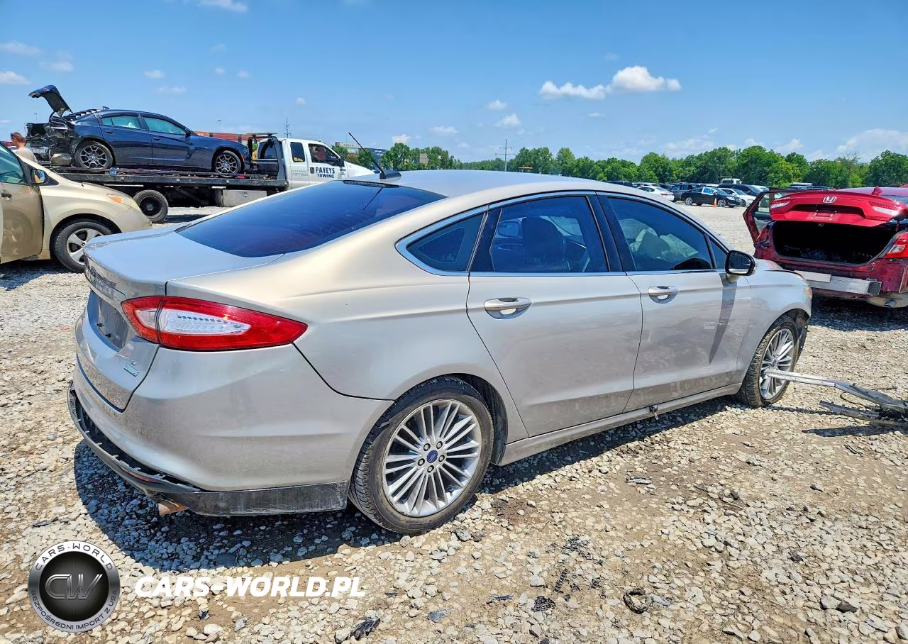 2015 Ford Fusion Se VIN:3FA6P0H92FR152336 - 3