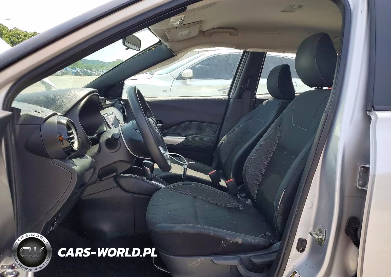 2019 Nissan Kicks Sv VIN:3N1CP5CU4KL551142 - 7