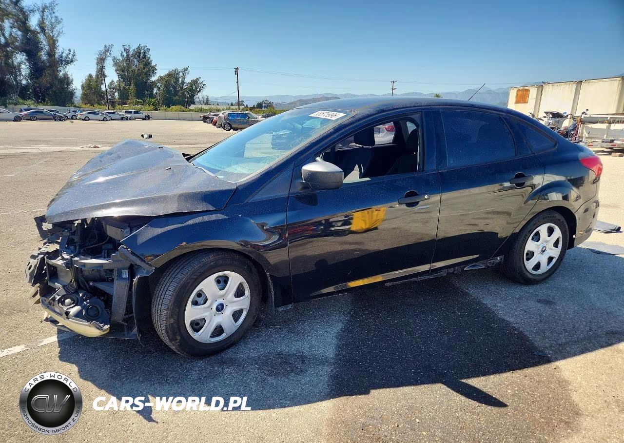 2016 Ford Focus S – zdjęcie 1 z 12