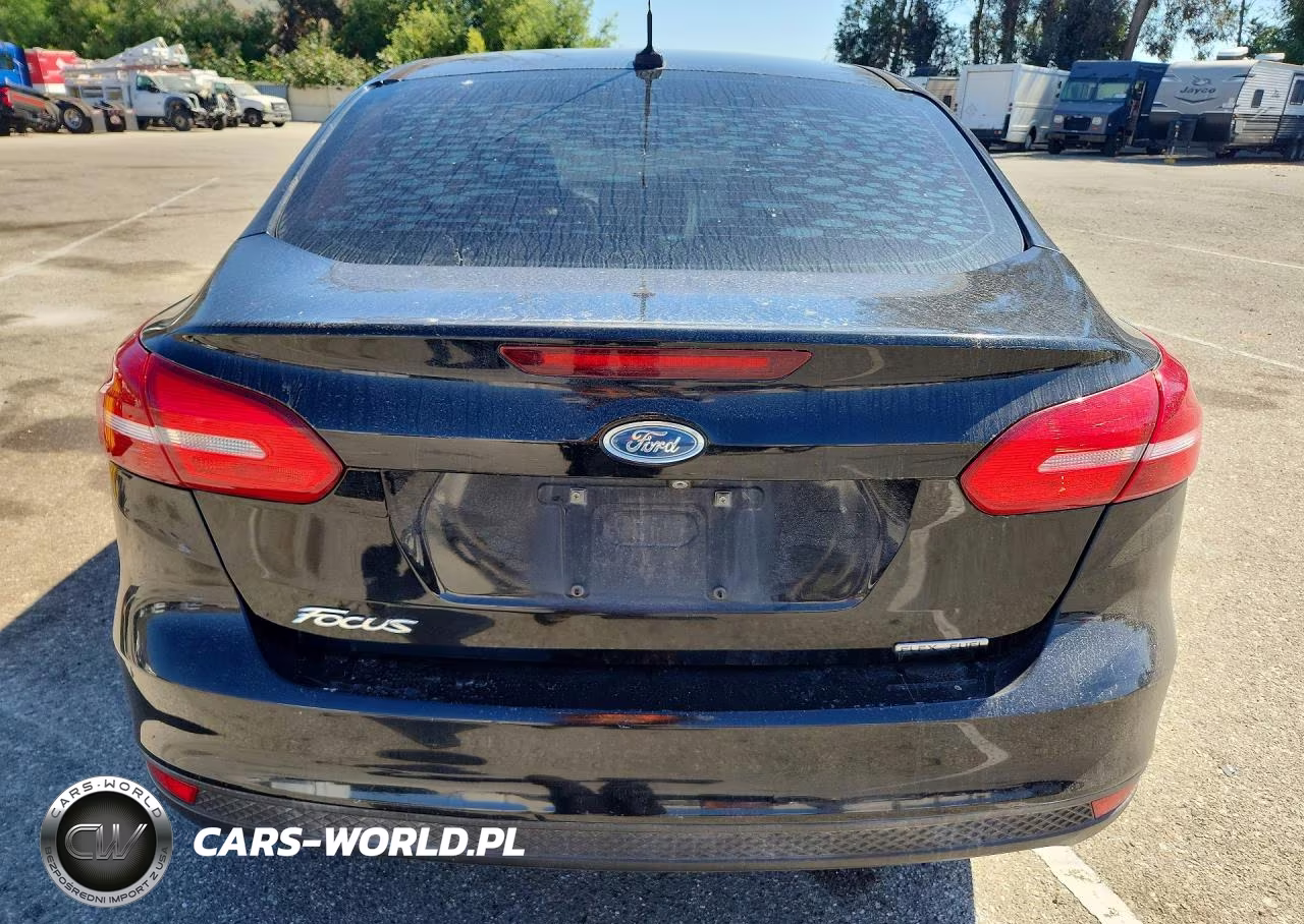 2016 Ford Focus S VIN:1FADP3E27GL387198 - 6